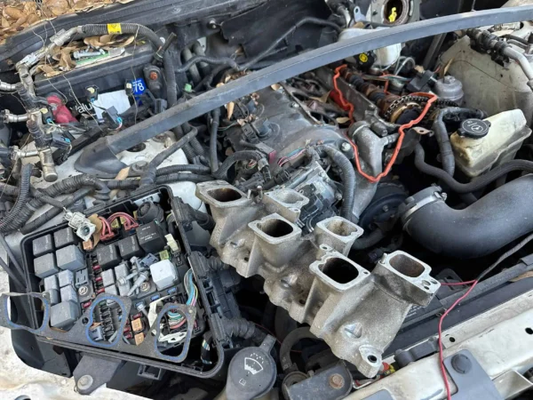 Cadillac SRX 2005 White Used Parts - Image 3