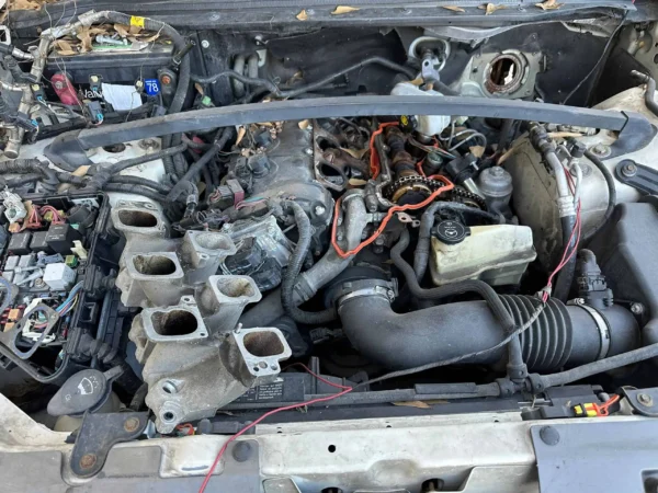 Cadillac SRX 2005 White Used Parts - Image 4