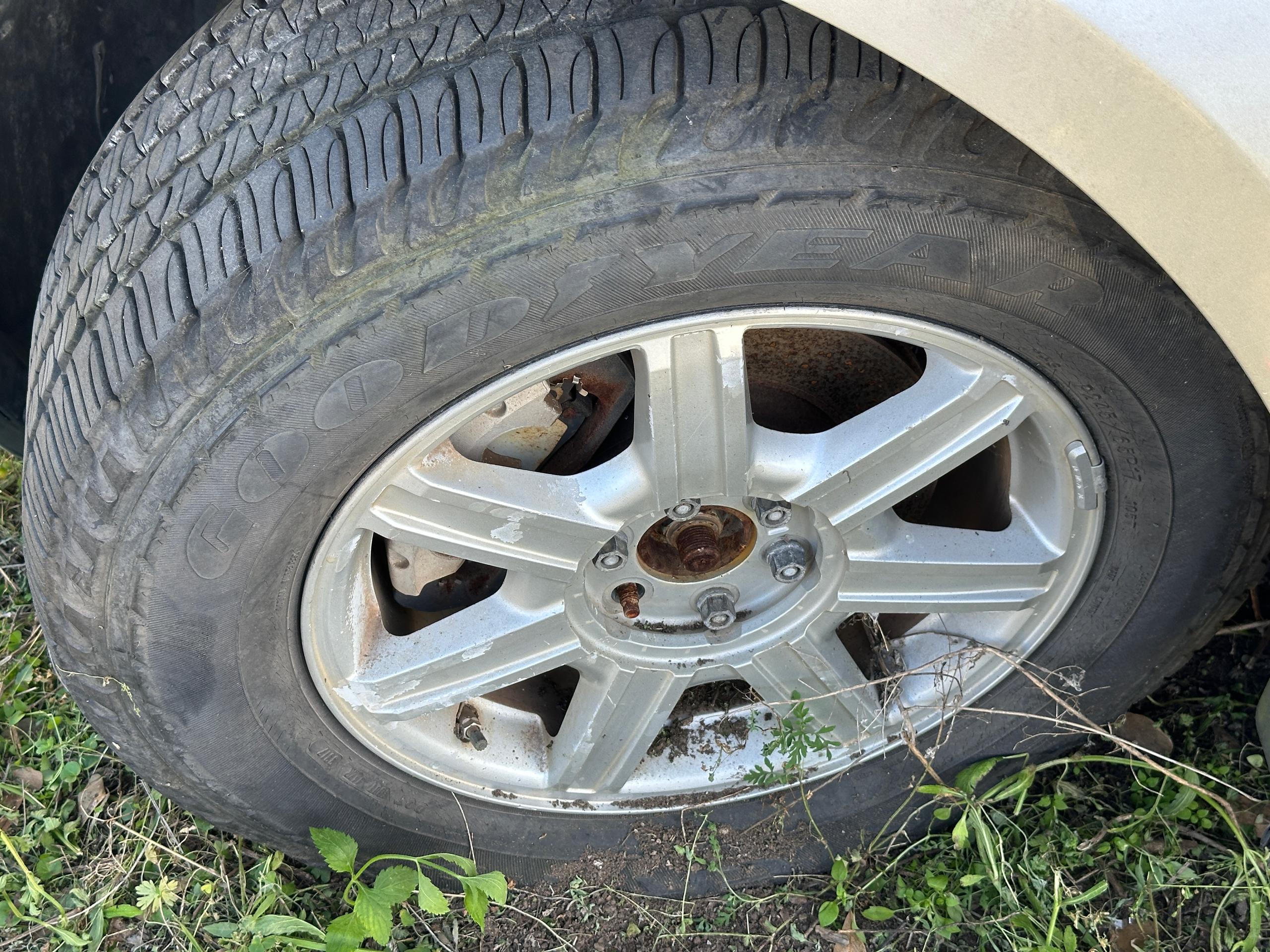 2004 Cadillac SRX Silver Used Parts - Image 43