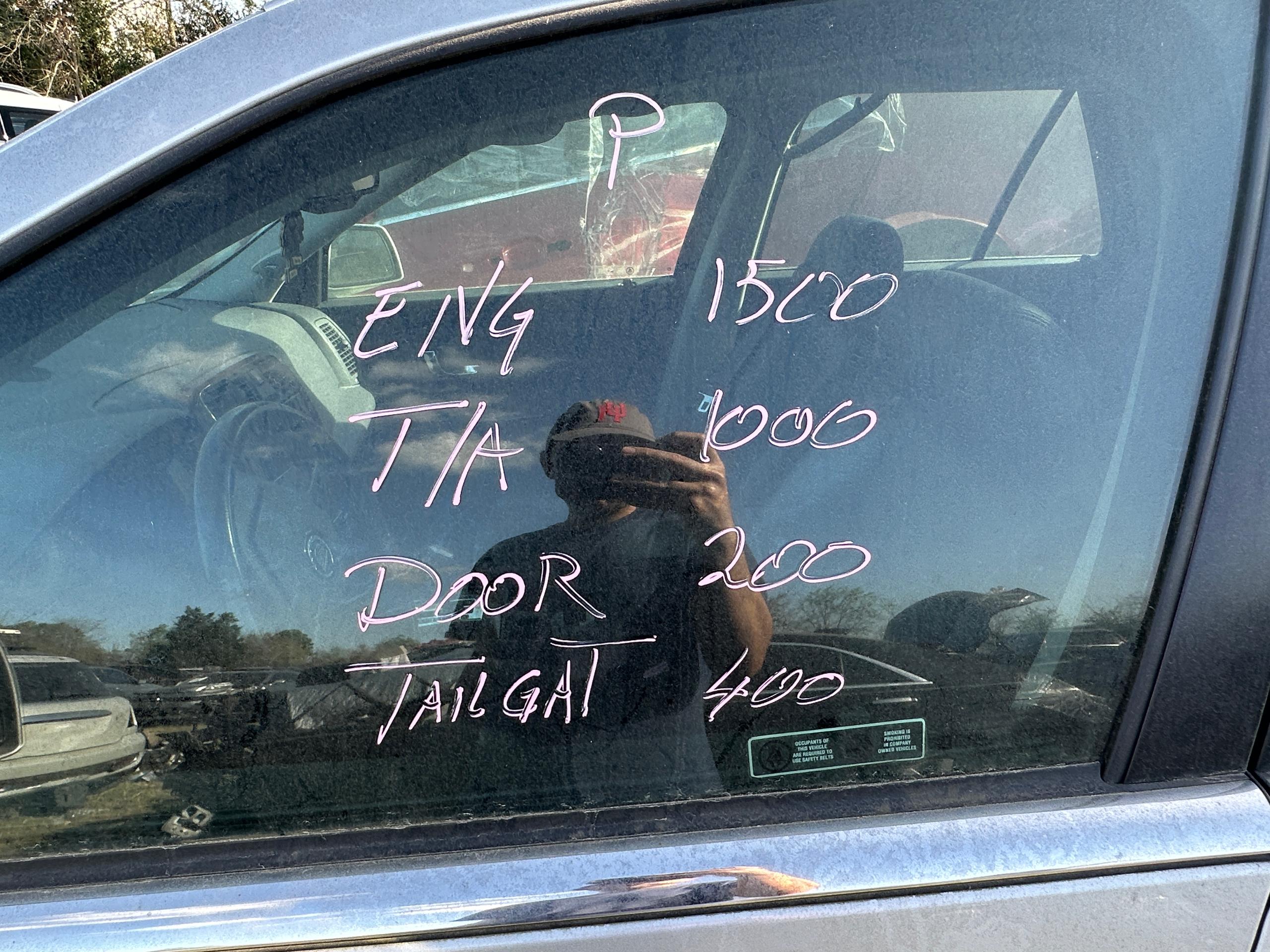2004 Cadillac SRX Silver Used Parts - Image 8