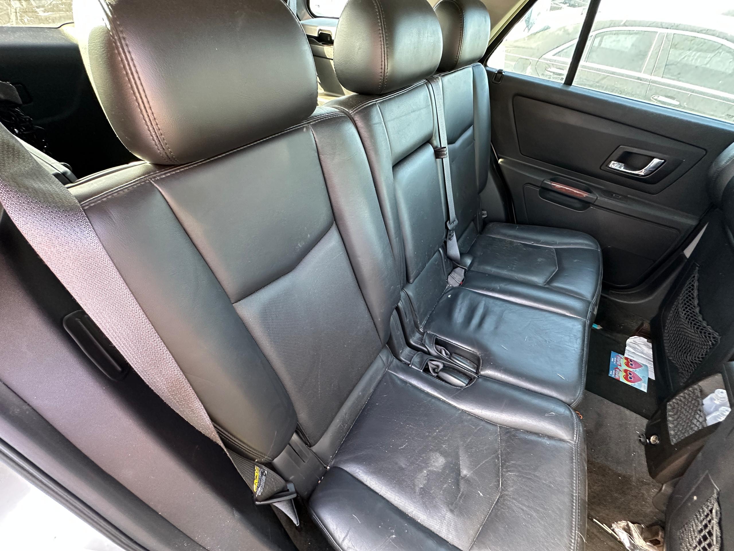 2004 Cadillac SRX Silver Used Parts - Image 37