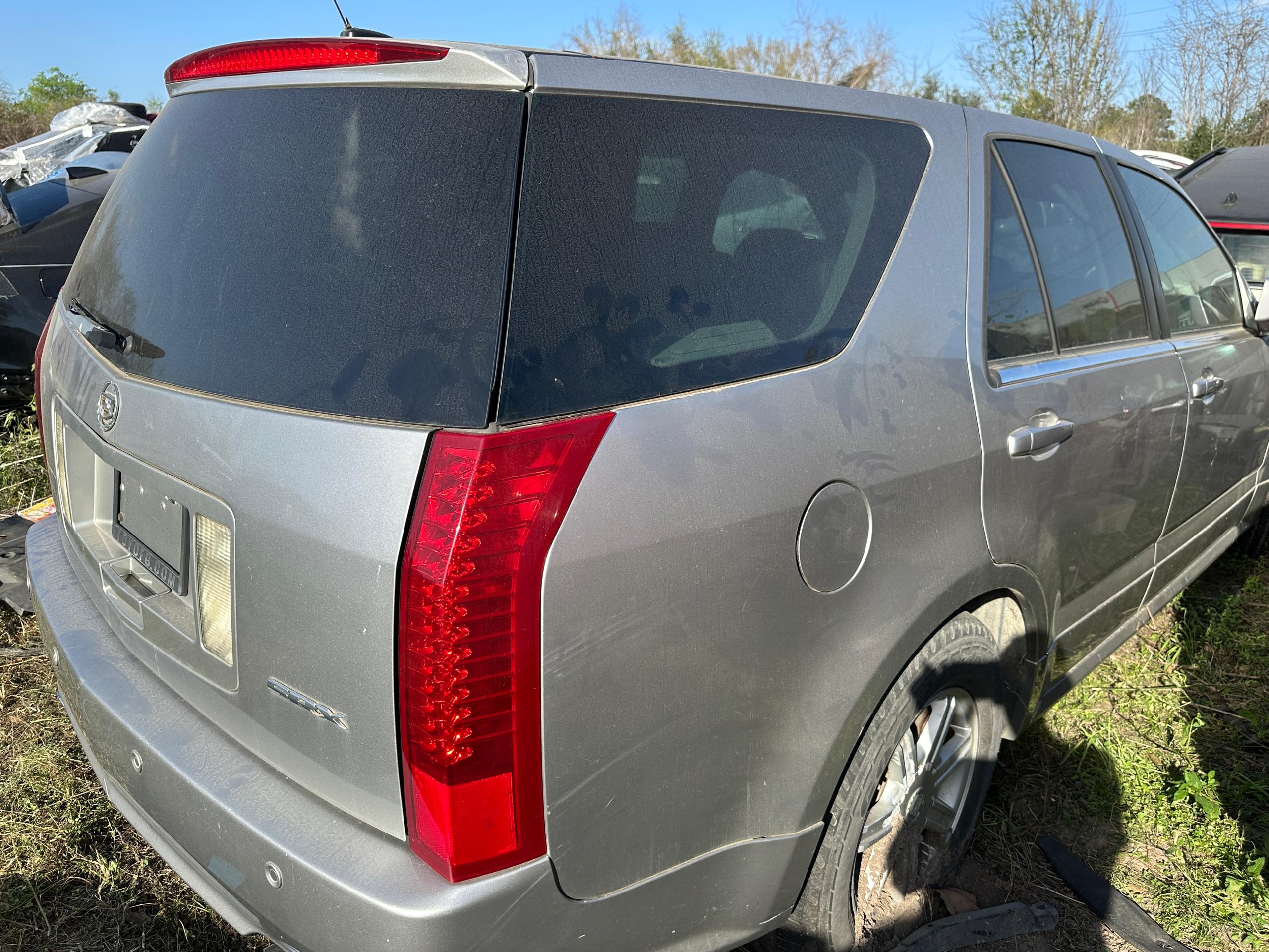 2004 Cadillac SRX Silver Used Parts - Image 40