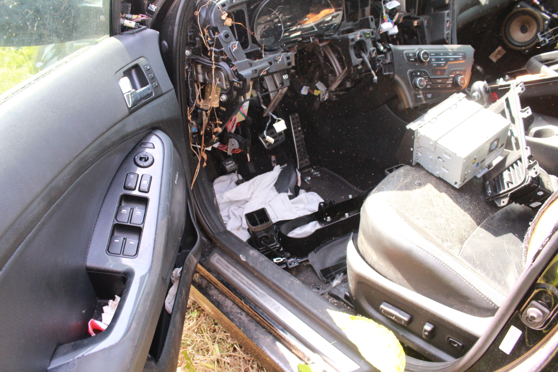 2012 Kia Optima Black Used Part - Image 4