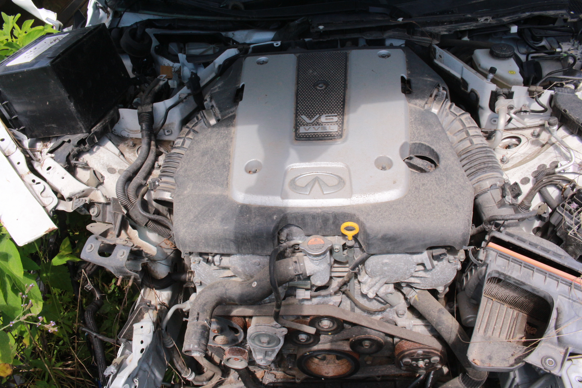 2015 Infiniti Q50 White Used Part