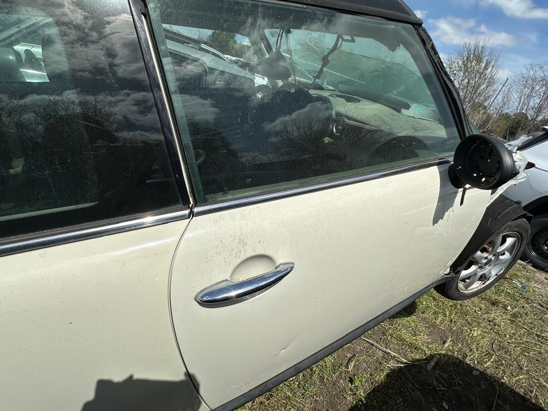 2009 Mini Cooper Clubman White Used Part - Image 2