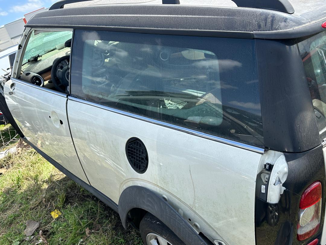 2009 Mini Cooper Clubman White Used Part - Image 3