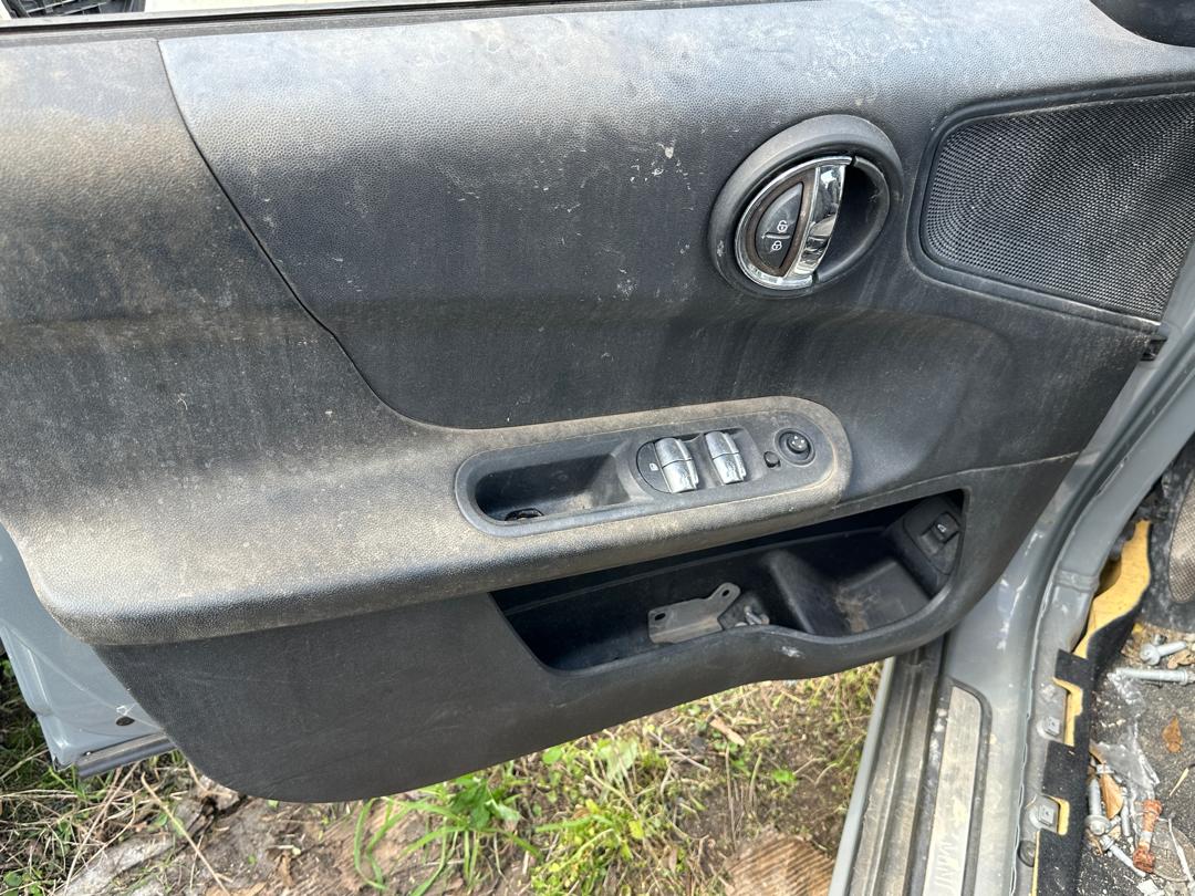2019 Mini Cooper Countryman Gray Used Part - Image 13
