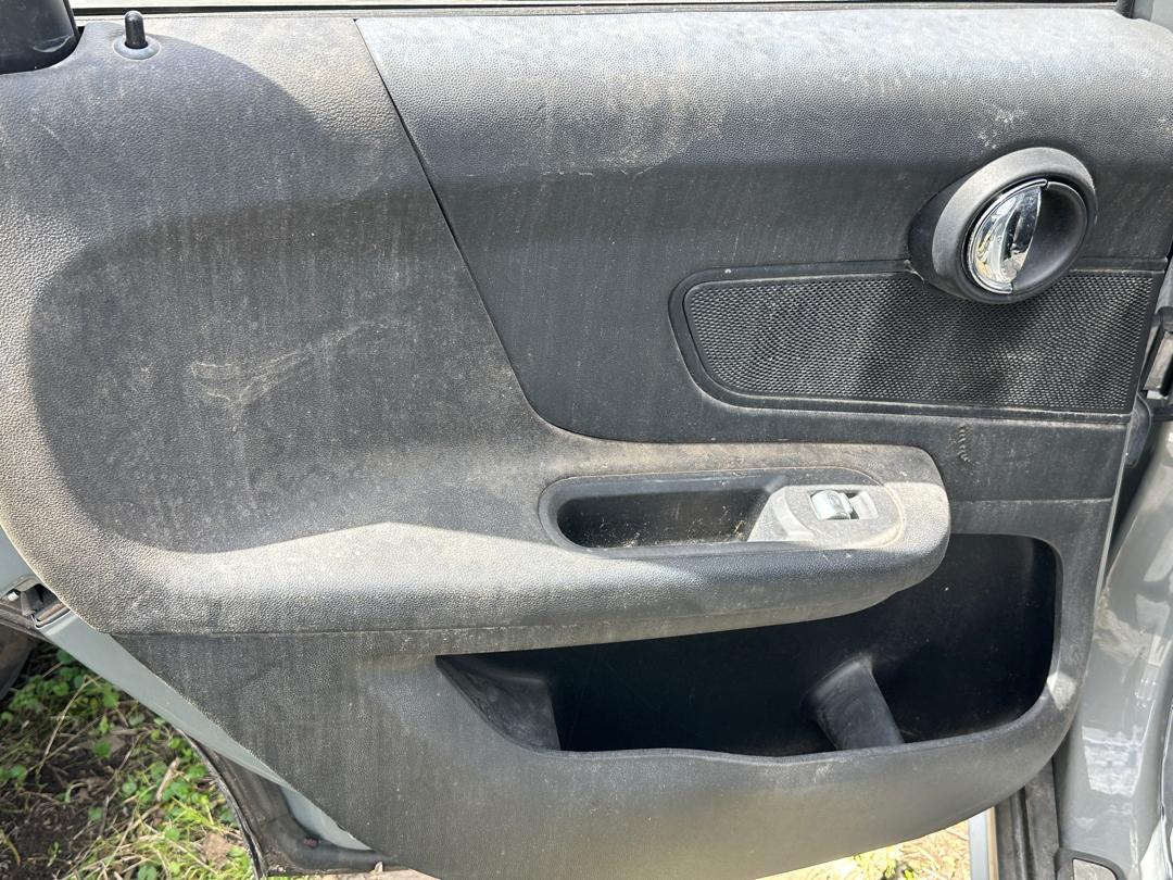 2019 Mini Cooper Countryman Gray Used Part - Image 12
