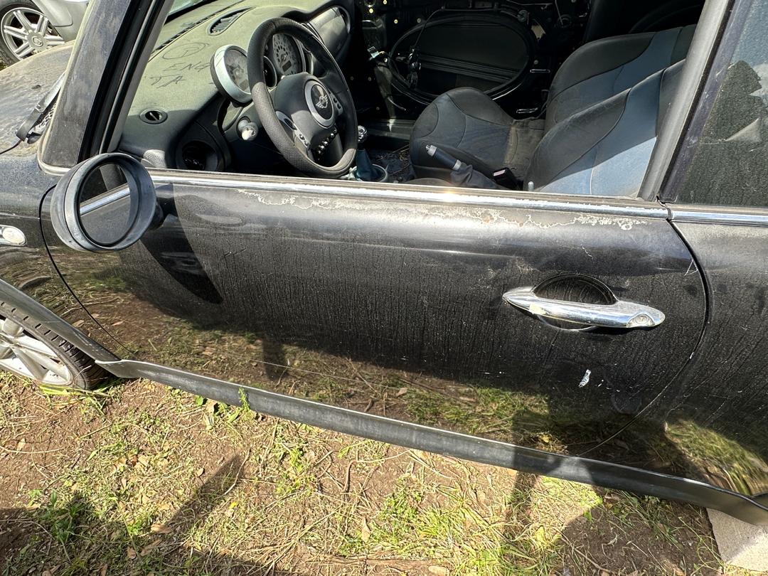 2003 Mini Cooper S Black Used Part - Image 11